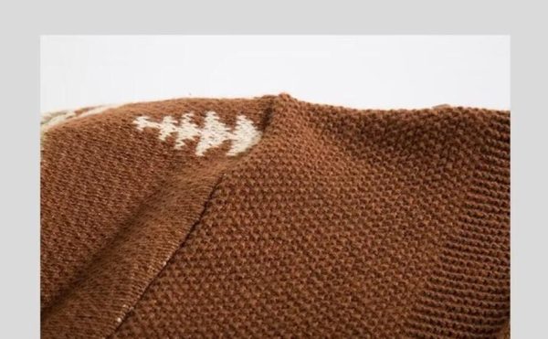 2403090905540327600 Men's Vintage Ethnic Style Round Neck Sweater
