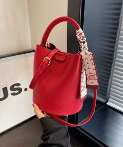 2a4d6fde-0826-48e4-aeef-7da3a2a85ace.jpg Large Capacity Commuter Bag Vegetable Basket Fashionable Portable Crossbody
