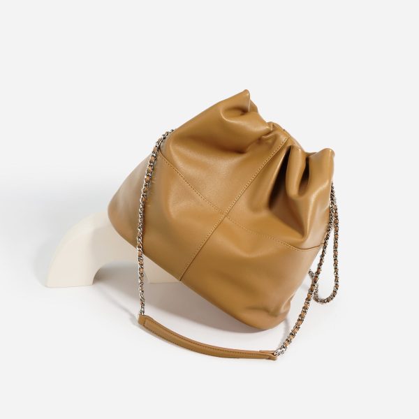 4f9720c0-002a-4e8b-a0a6-7b148c7b8148.jpg Large Capacity Commuter Shoulder Crossbody Chain Bag