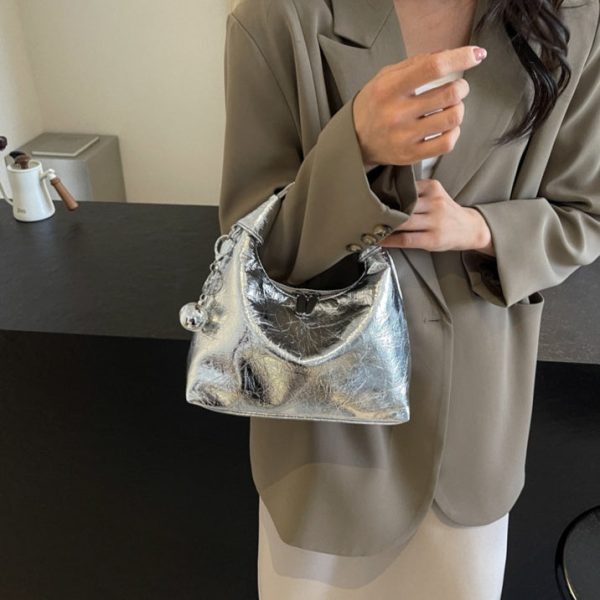 84d9dd06-3729-4b73-b934-6e215819737a_fine.jpg High-grade Light Luxury Glossy Dumpling Bag Casual